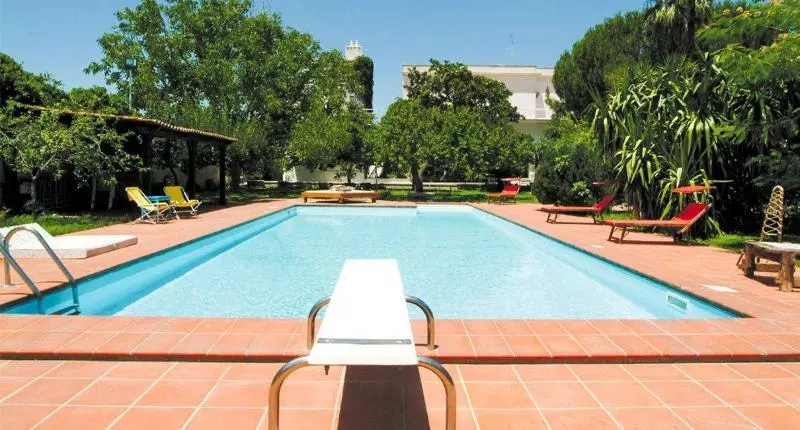 تختخواب و صبحانه Borgo Fiore Country House
