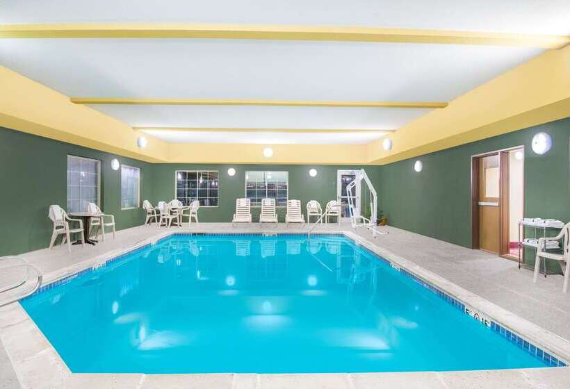 Days Inn By Wyndham Ellis