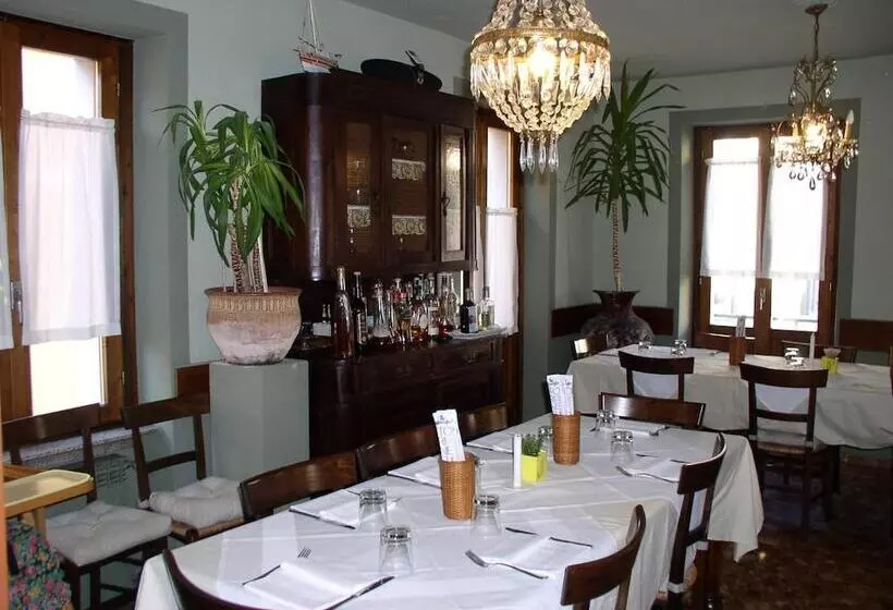 Отель B&b Edelweiss