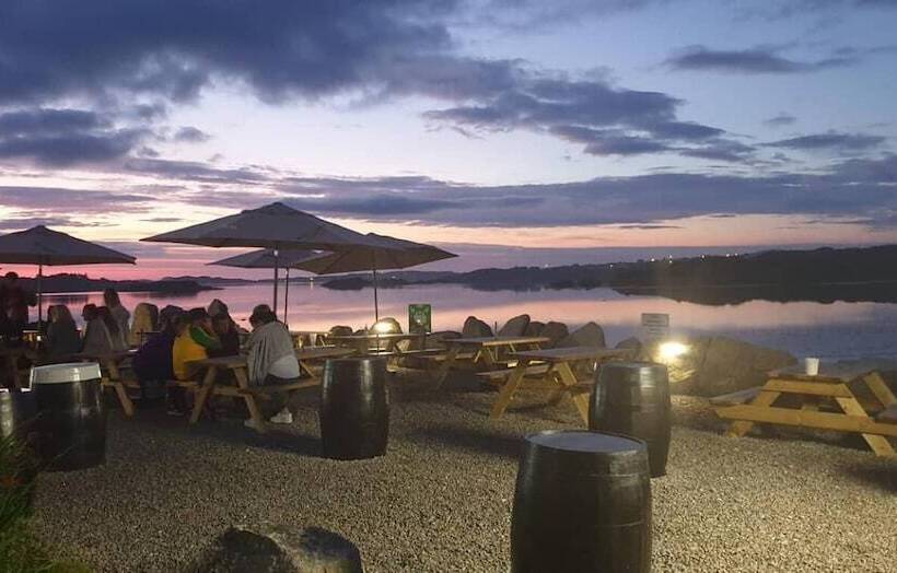 هتل Caisleain Oir