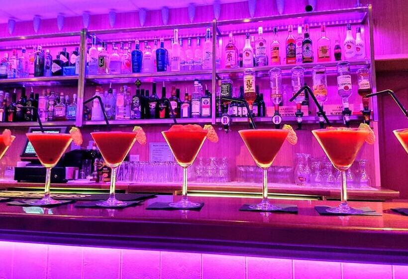 هتل Caisleain Oir