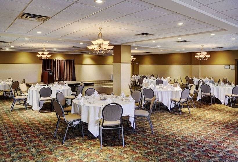 בית מלון כפרי Chateau Nova Kingsway