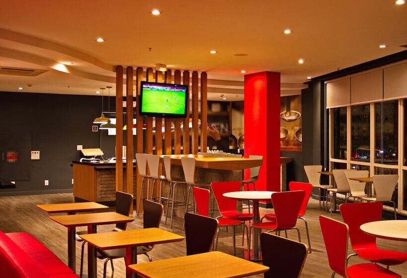 ホテル Ibis Sao Jose Dos Campos Colinas