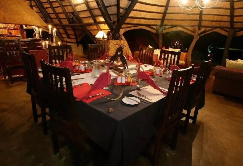 هتل Ivory Lodge