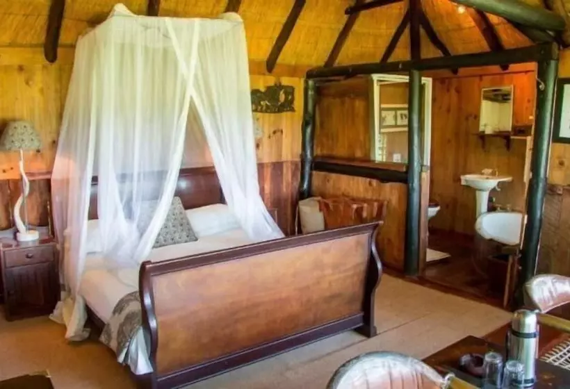 هتل Ivory Lodge