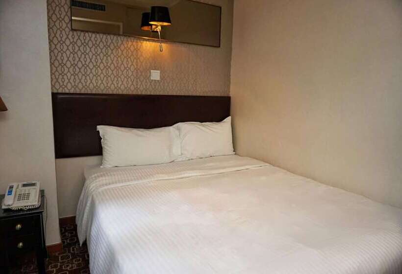 Lander Hotel Prince Edward