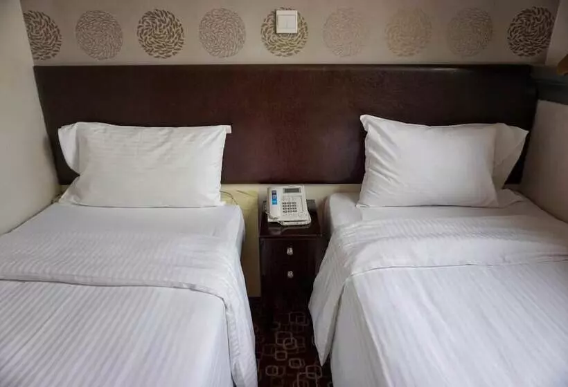 Lander Hotel Prince Edward