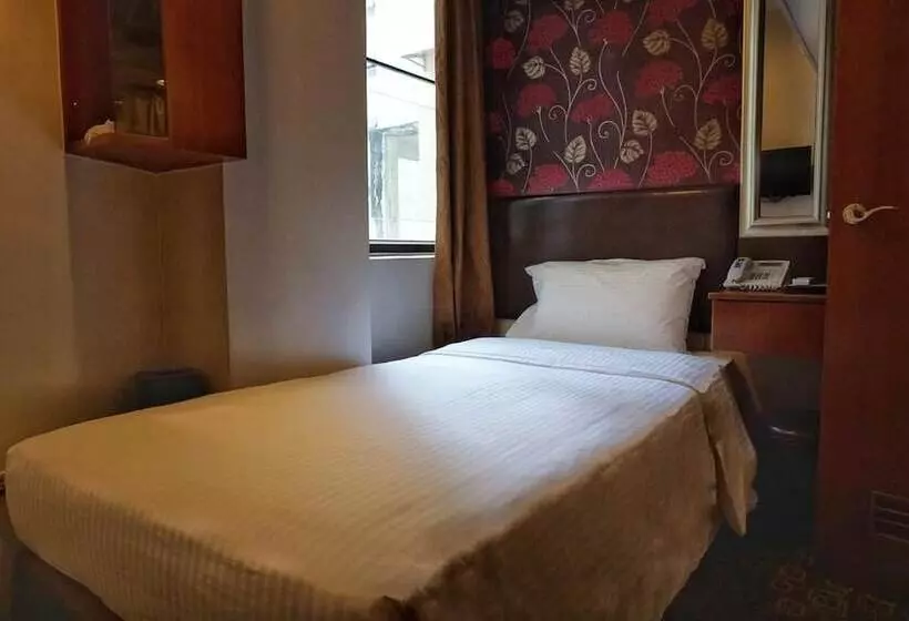 Lander Hotel Prince Edward