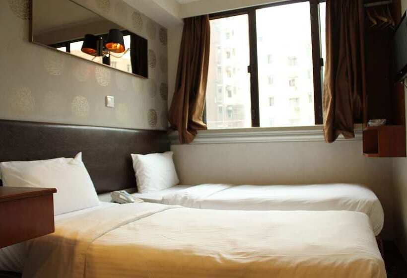 Lander Hotel Prince Edward