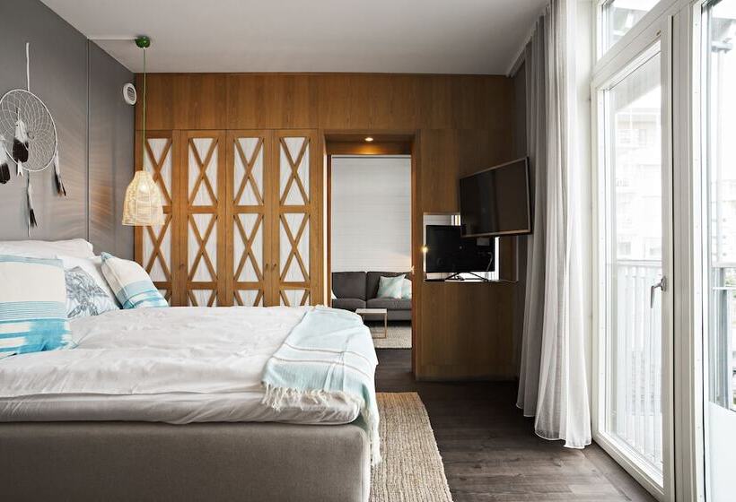 בית מלון כפרי No. 16