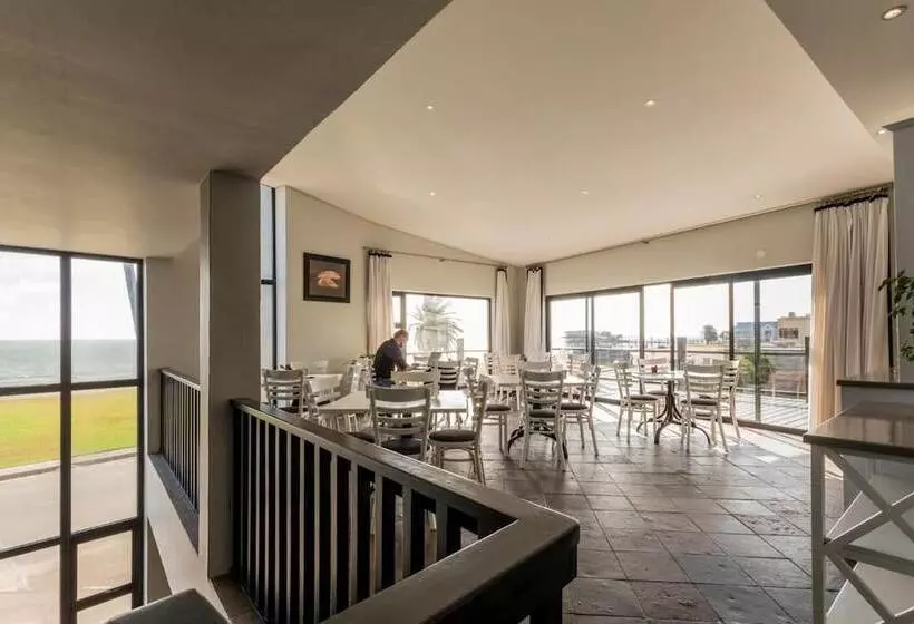 هتل Oyster Box Guesthouse