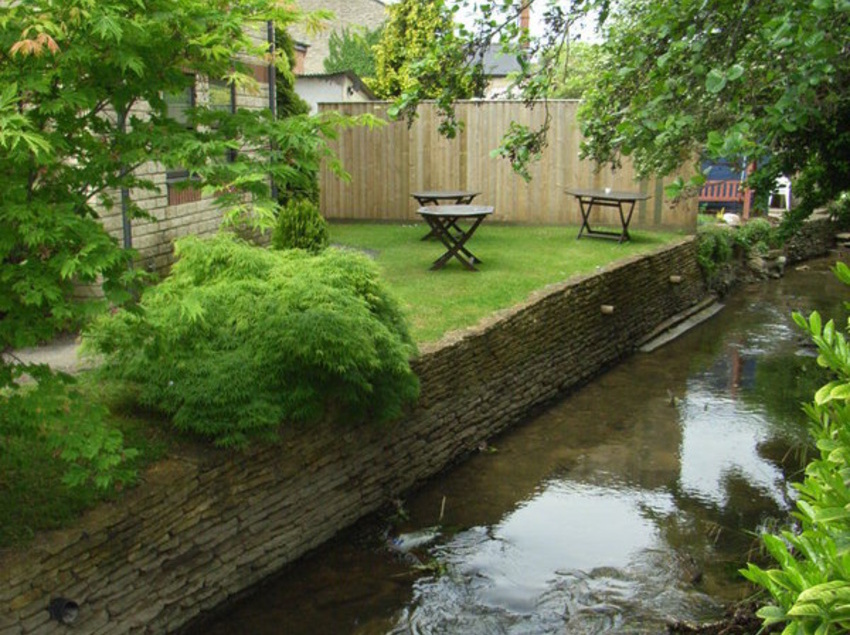 호텔 Riverside House