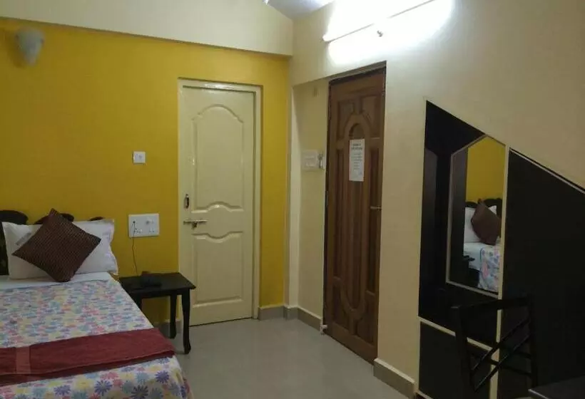 هتل Roundcube Guest House