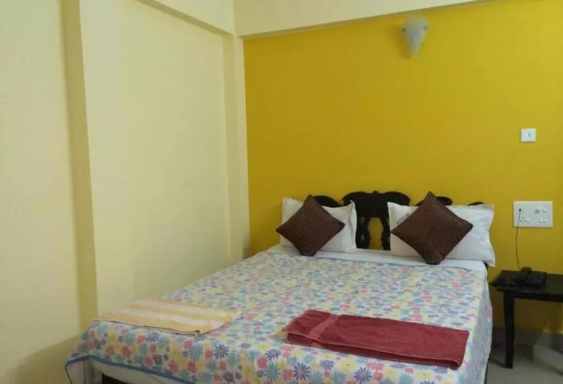 هتل Roundcube Guest House