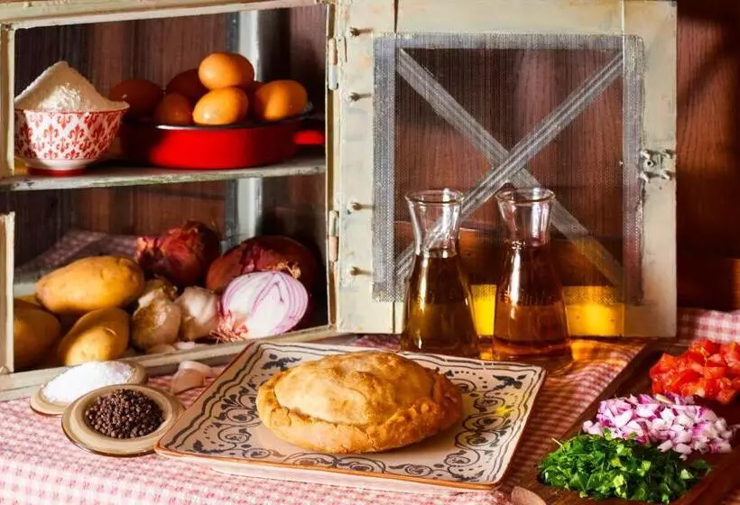 هتل Tourist Boutique