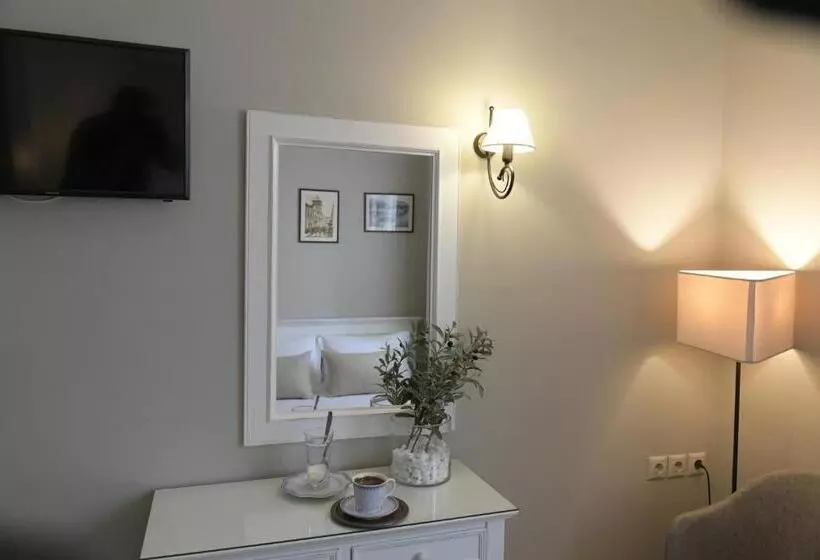 هتل Tourist Boutique