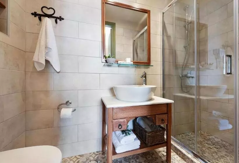 هتل Tourist Boutique