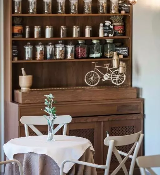 هتل Tourist Boutique