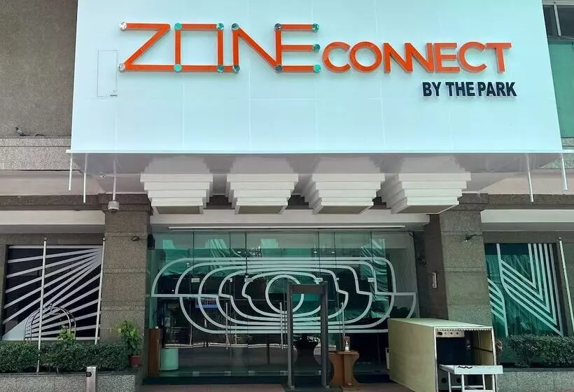 ホテル Zone Connect By The Park Saket New Delhi