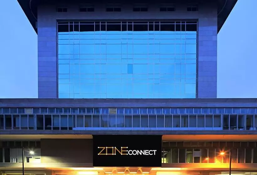 ホテル Zone Connect By The Park Saket New Delhi