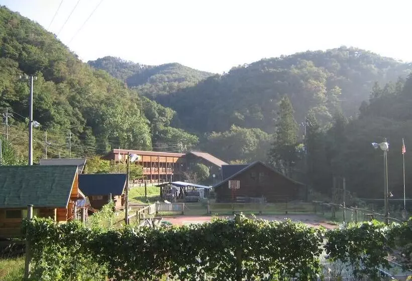 Hotelli Mountain Domu