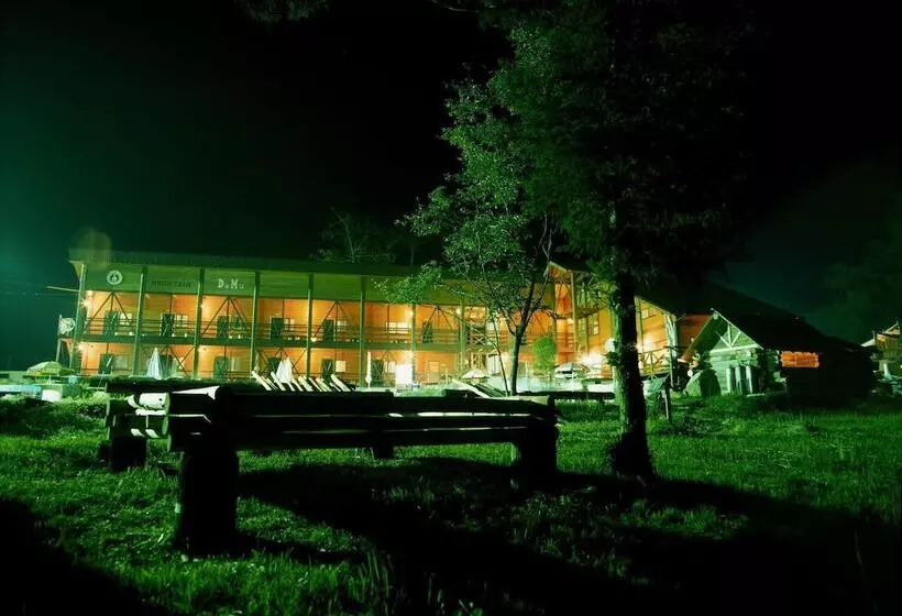 Hotelli Mountain Domu