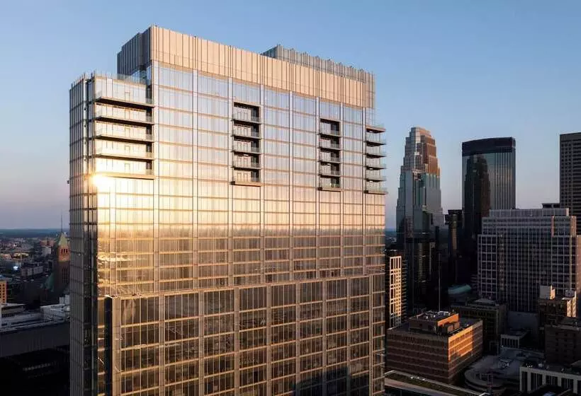 Four Seasons Hotel Minneapolis