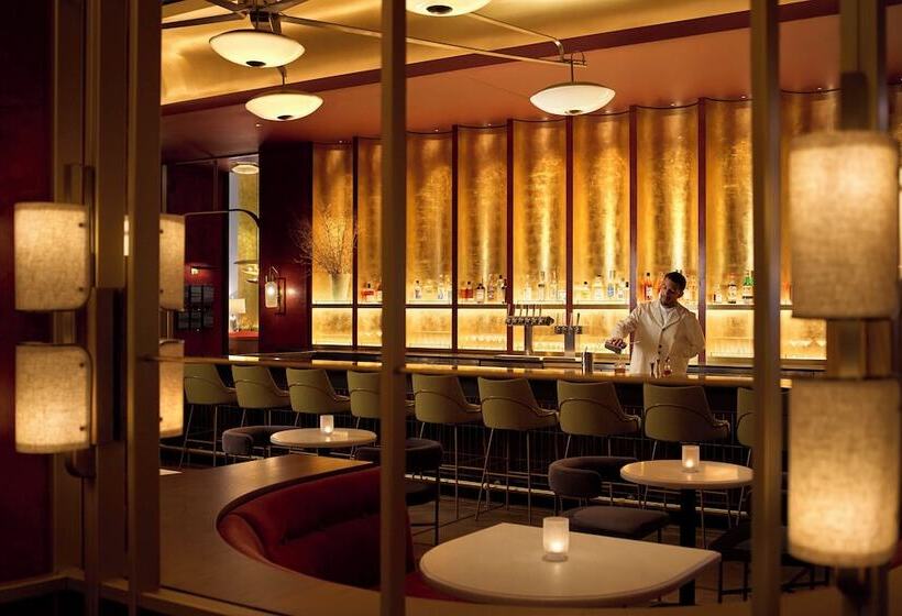 Four Seasons Hotel Minneapolis