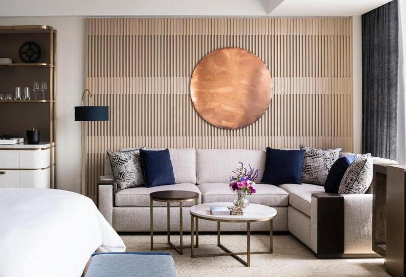 Four Seasons Hotel Minneapolis