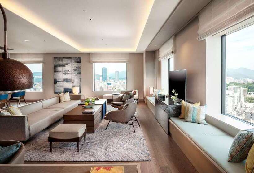 בית מלון כפרי Hilton Hiroshima