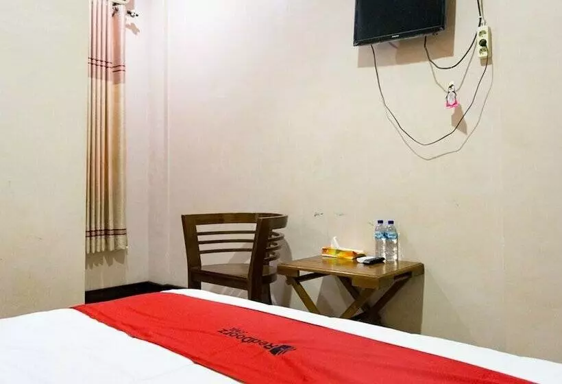 هتل Reddoorz @ Jalan Cendrawasih Timika