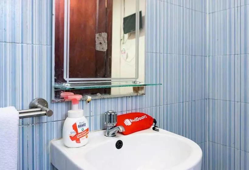 هتل Reddoorz @ Jalan Cendrawasih Timika