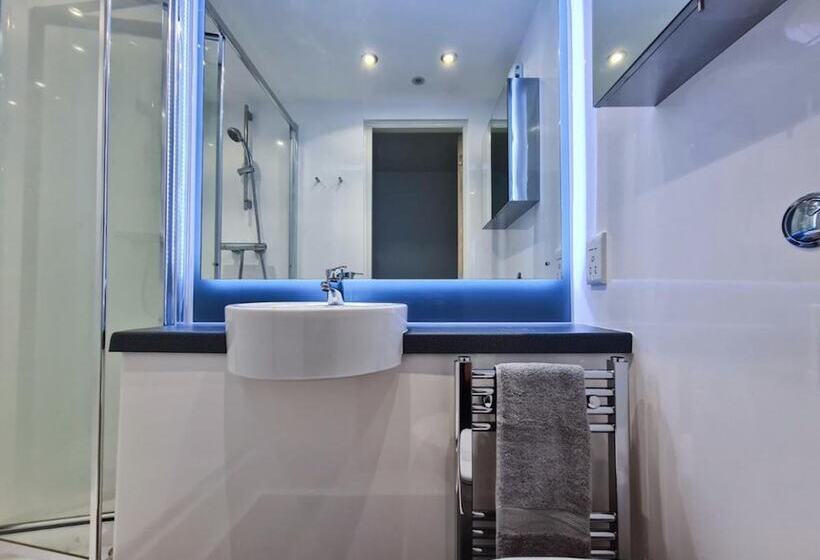 فندق صغير Charming Rooms   Newcastle Upon Tyne   Campus Accommodation