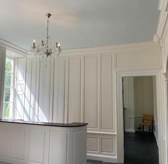 مبيت وإفطار Bowlish House