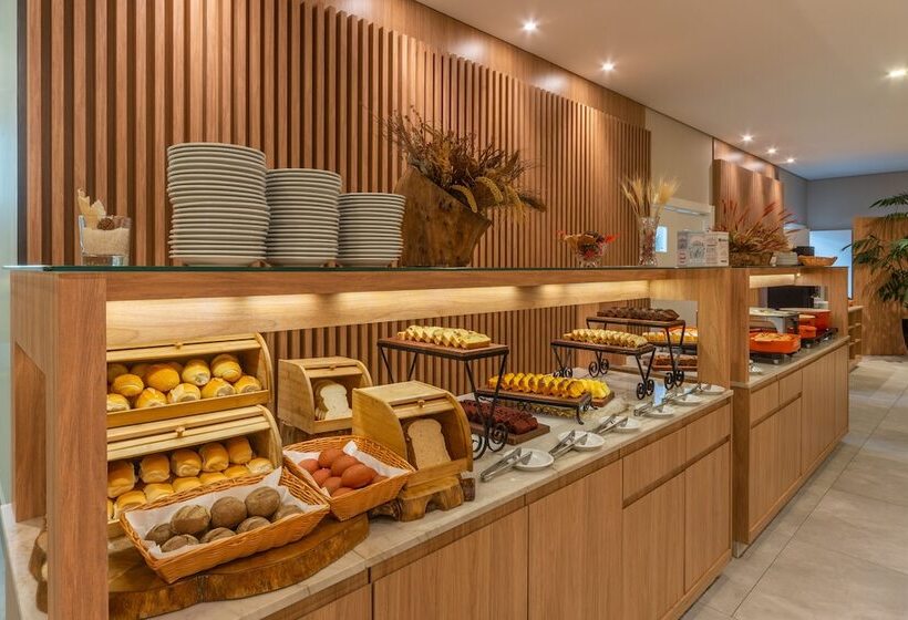 Отель Laghetto Canela