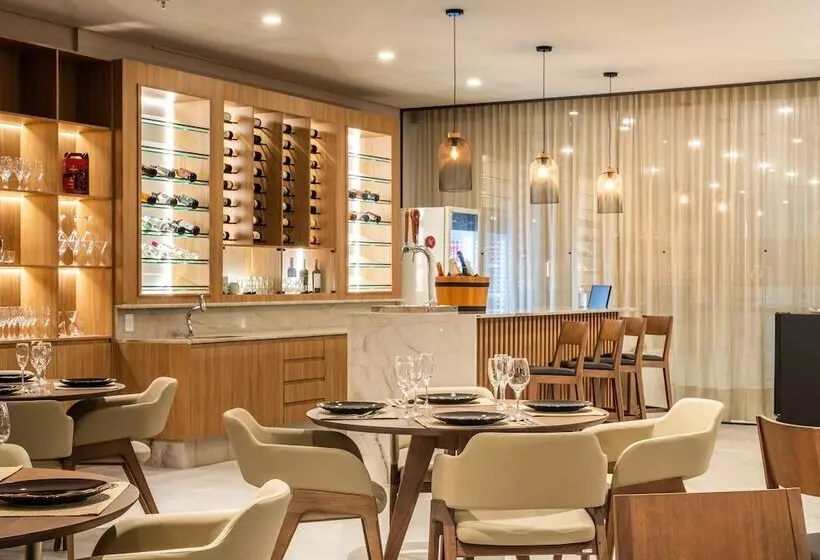 ホテル Laghetto Canela