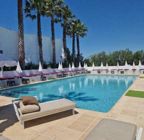 Отель Le Jardin De Babylone Réservé Aux Couples Uniquement