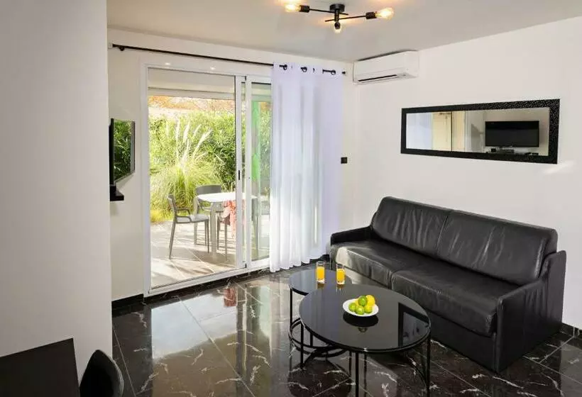 هتل Le Jardin De Babylone Réservé Aux Couples Uniquement