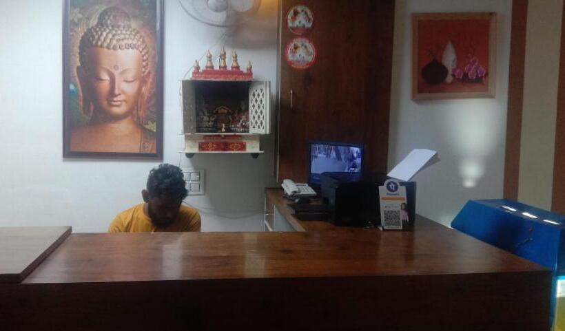 酒店 Oyo 87740 The Paris