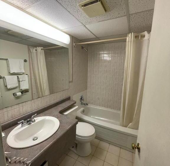 فندق على الطريق 6032 Persepolis Inn