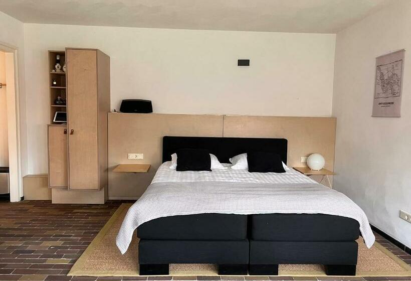 Aan Het Dijksteegje B&b   Logies