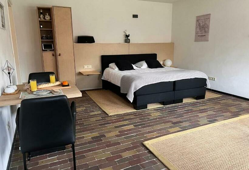 Aan Het Dijksteegje B&b   Logies