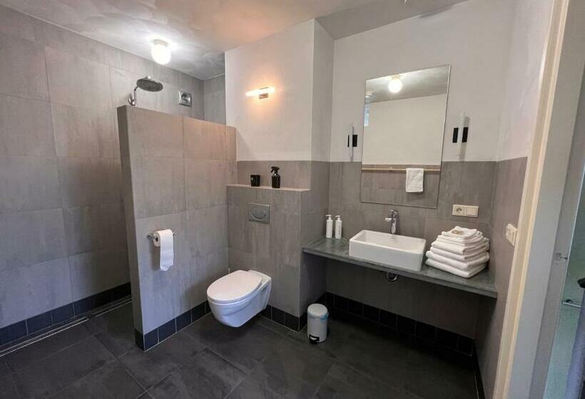 Aan Het Dijksteegje B&b   Logies