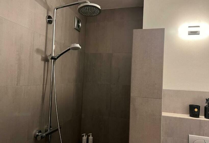 Aan Het Dijksteegje B&b   Logies