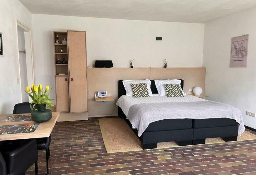 Aan Het Dijksteegje B&b   Logies