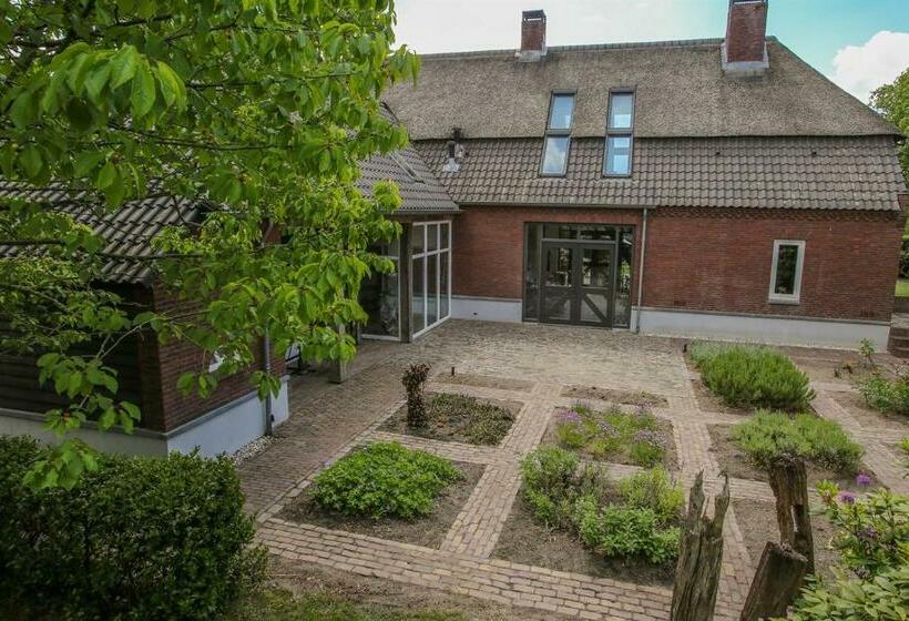 Aan Het Dijksteegje B&b   Logies