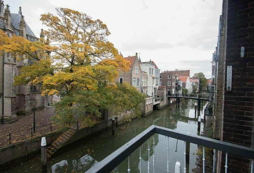 Bed and Breakfast Voorstraathavenzicht 2de