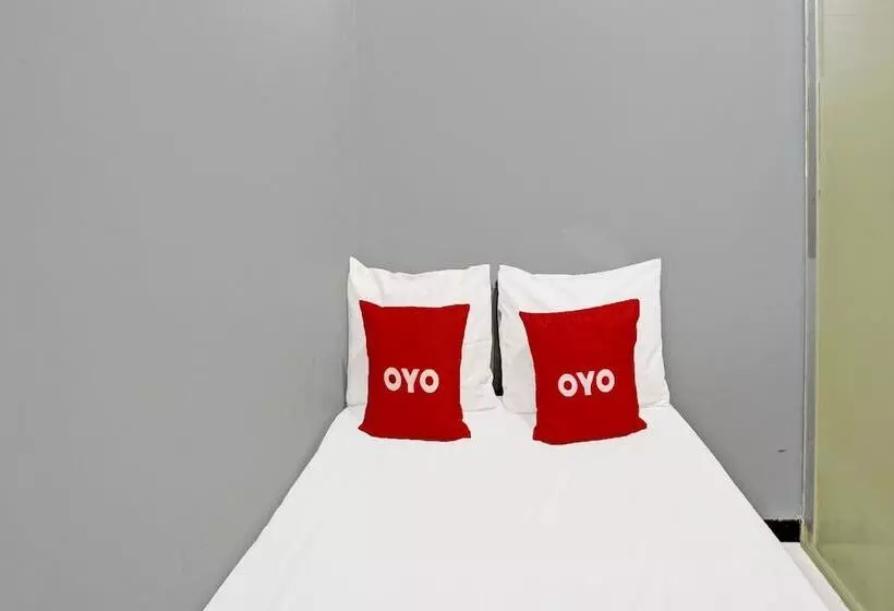 ホテル Oyo 91126 Kertajaya Residence Surabaya
