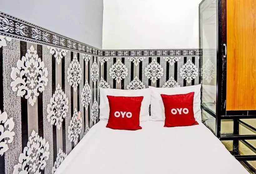 ホテル Oyo 91126 Kertajaya Residence Surabaya
