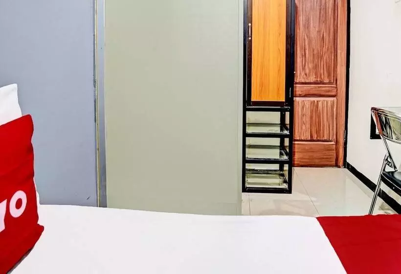 ホテル Oyo 91126 Kertajaya Residence Surabaya